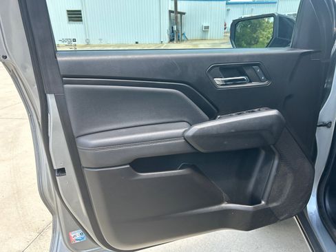 Used 2024 GMC Canyon Elevation w/ Trailering Package RWD image 10