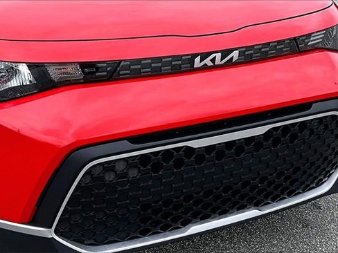 Used 2025 Kia Soul LX image 31