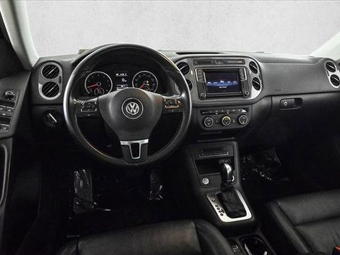 Used 2016 Volkswagen Tiguan SEL image 19