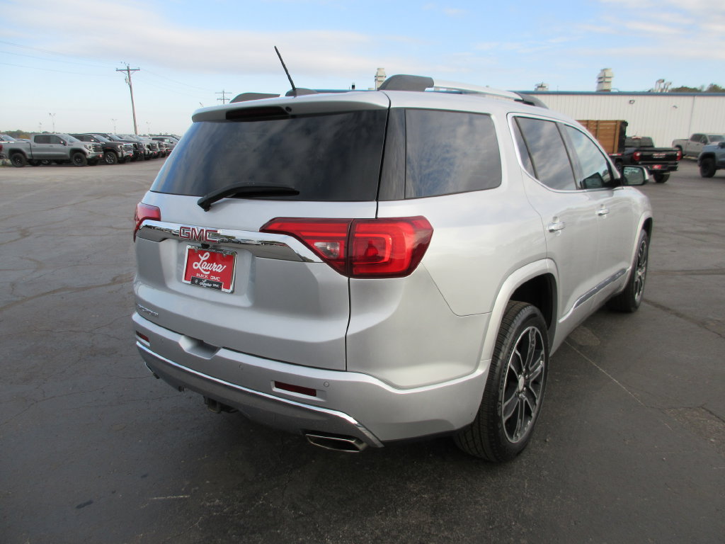Certified 2017 GMC Acadia Denali w/ Technology Package FWD image 6