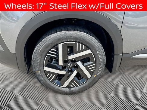 Certified 2025 Nissan Kicks SV w/ Illumination Package FWD image 27