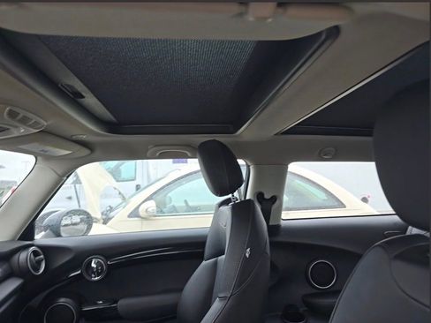 Used 2014 MINI Cooper S FWD image 8