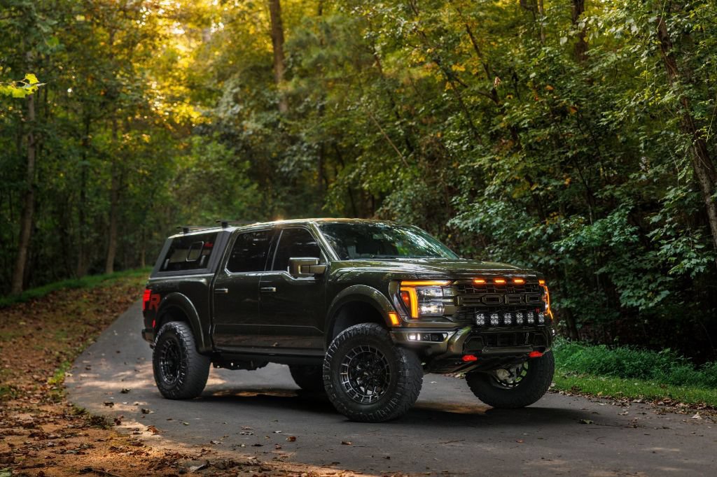 Used 2026 Ford F150 Raptor w/ Equipment Group 803A Raptor R AWD/4WD image 13