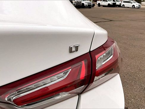 Used 2020 Chevrolet Malibu LT FWD image 23
