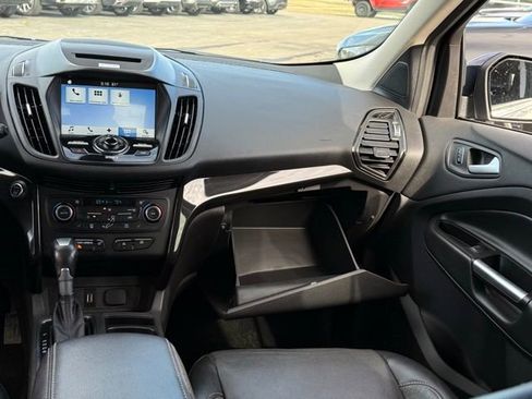 Used 2017 Ford Escape Titanium image 26