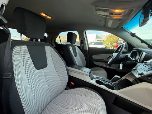 Used 2011 Chevrolet Equinox LT w/ Driver Convenience Package image 19