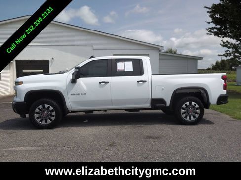Used 2024 Chevrolet Silverado 2500 Custom w/ Custom Convenience Package AWD/4WD image 5