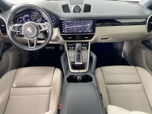 Certified 2023 Porsche Cayenne Coupe w/ Premium Package image 15