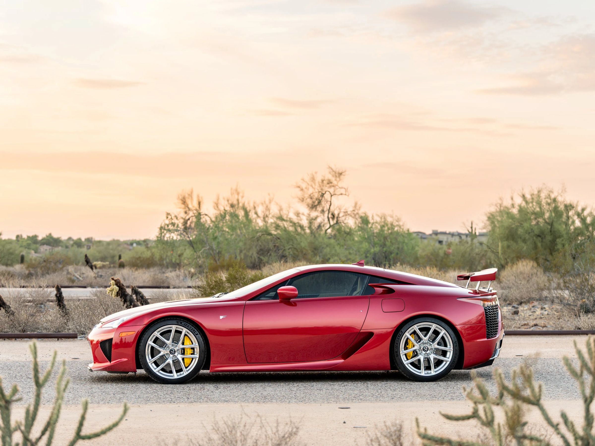 Used 2012 Lexus LFA RWD image 5