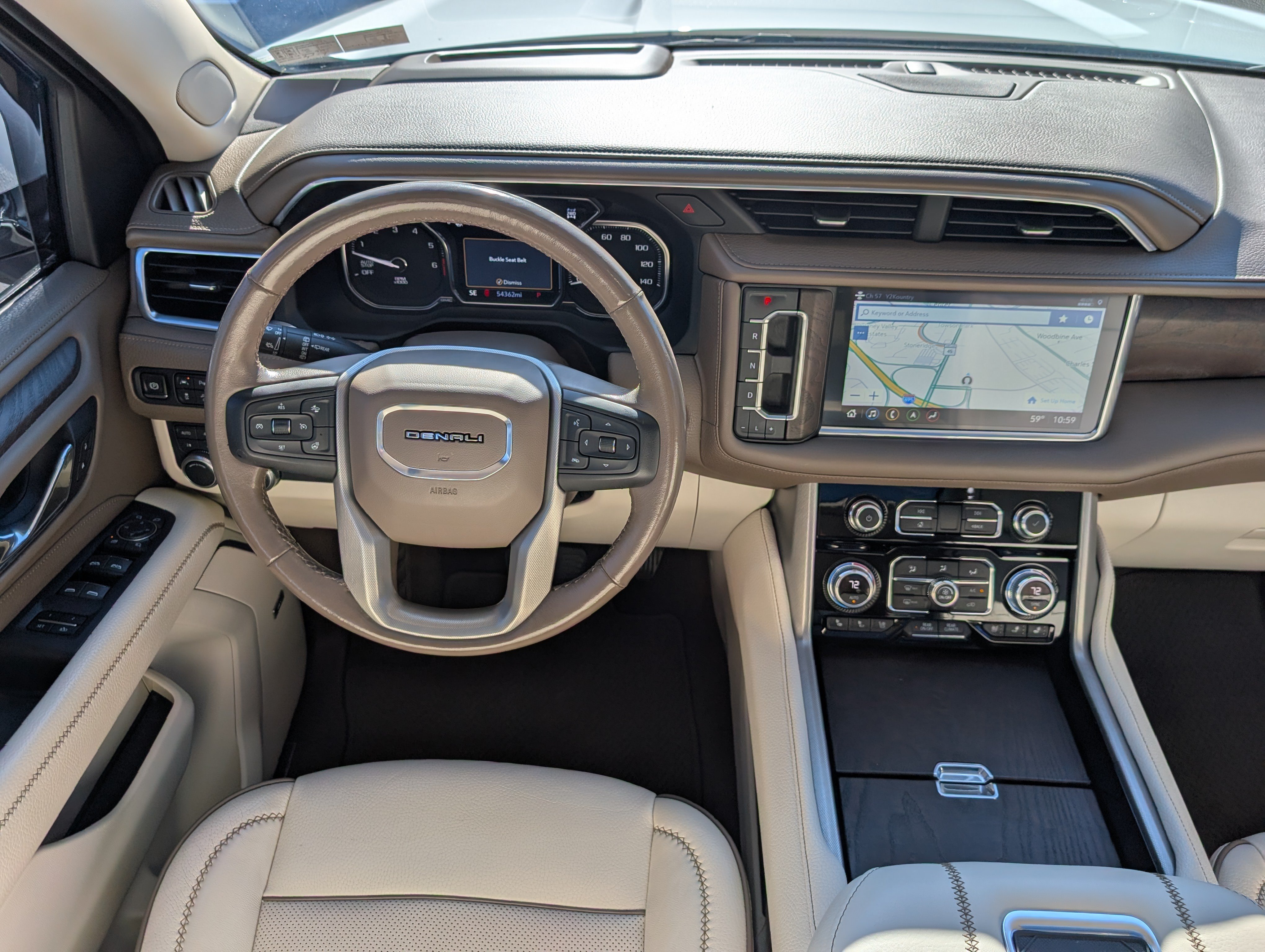 Used 2021 GMC Yukon XL Denali w/ Denali Premium Package AWD/4WD image 19