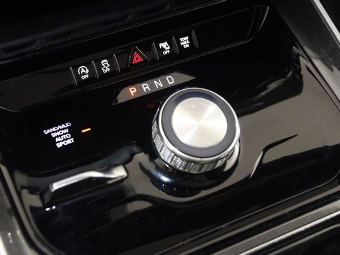 Used 2022 Jeep Wagoneer Series I w/ Premium Group I AWD/4WD image 7