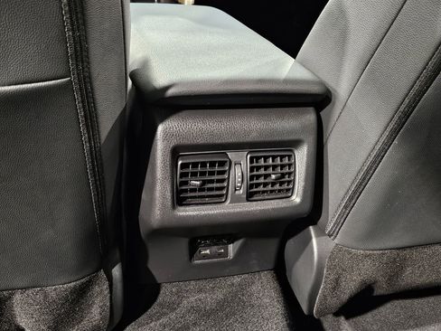 Certified 2025 Toyota Camry SE image 36