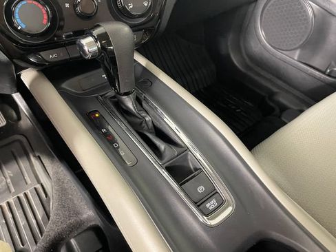 Used 2020 Honda HR-V LX image 9