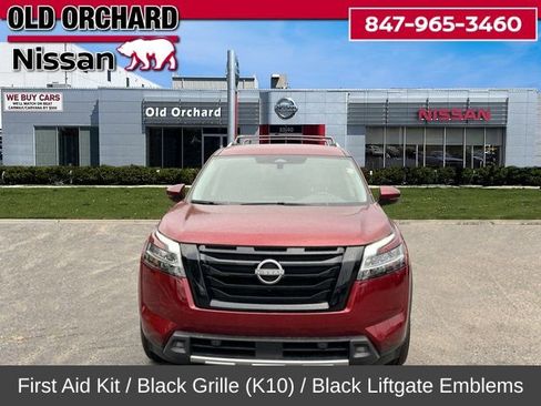 Used 2023 Nissan Pathfinder SL w/ Lighting Package (N92) image 3