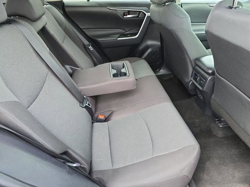 Used 2025 Toyota RAV4 XLE AWD/4WD image 13