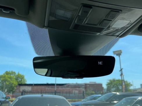 Used 2018 Volkswagen Atlas SE image 15