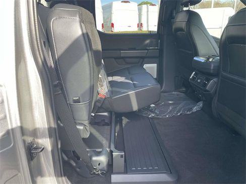 New 2025 Ford F150 Lariat w/ Equipment Group 502A High image 29