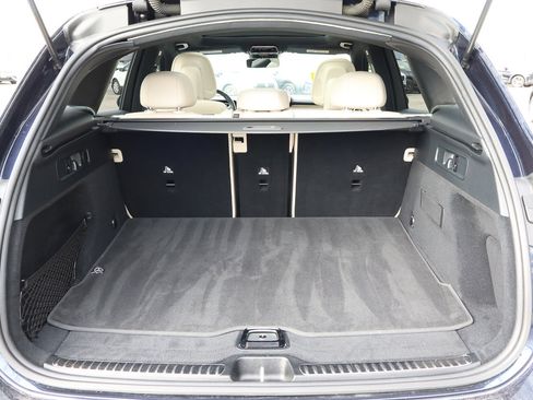 Used 2023 Mercedes-Benz GLC 300 4MATIC image 10