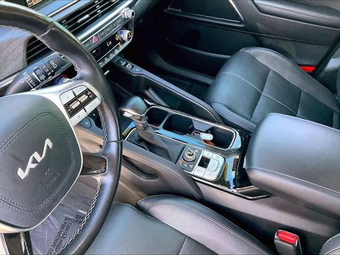 Used 2022 Kia Telluride SX image 17