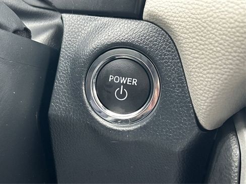 Used 2023 Toyota RAV4 XLE Premium image 32