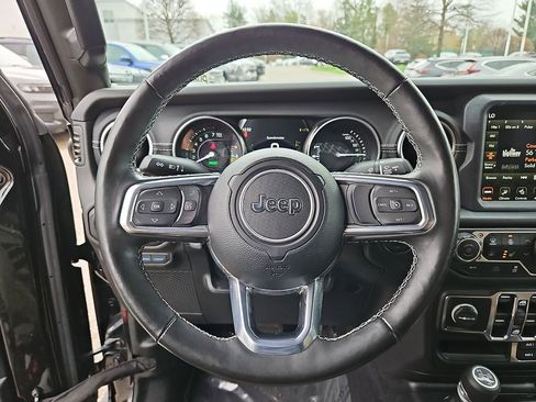 Used 2023 Jeep Wrangler Unlimited Sahara w/ Cold Weather Group image 22