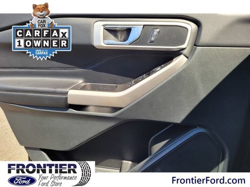Used 2023 Ford Explorer XLT RWD image 20