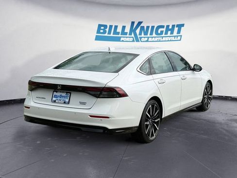 Used 2025 Honda Accord Touring image 5