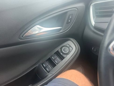 Used 2024 Buick Encore GX Preferred FWD image 12
