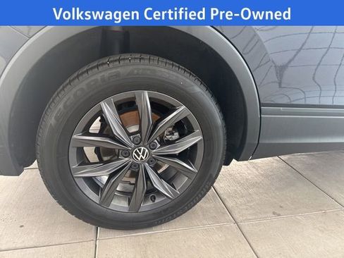 Certified 2023 Volkswagen Tiguan SE w/ Panoramic Sunroof Package image 13