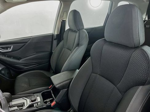 Used 2020 Subaru Forester Premium AWD/4WD image 29