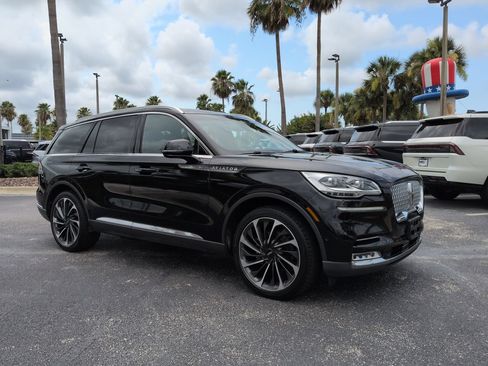 Used 2020 Lincoln Aviator Reserve w/ Equipment Group 202A AWD/4WD image 2