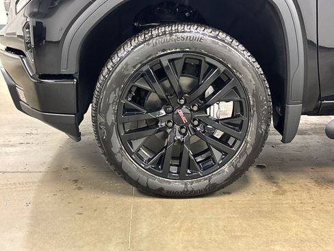 New 2026 GMC Sierra 1500 Elevation w/ Elevation Select Package AWD/4WD image 8