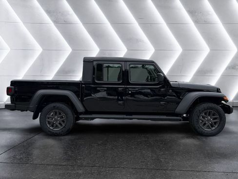 New 2026 Jeep Gladiator Sport AWD/4WD image 7