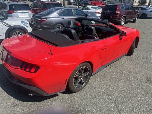 Used 2024 Ford Mustang Convertible RWD image 15