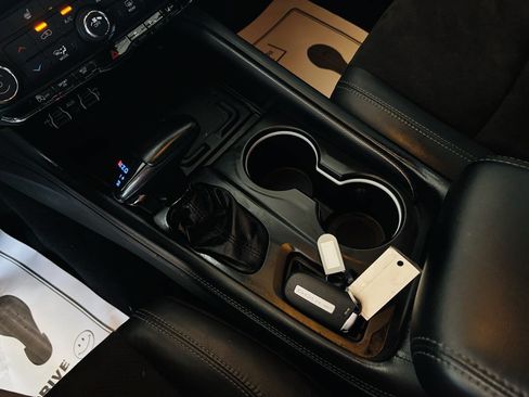 Used 2022 Dodge Durango GT RWD image 57