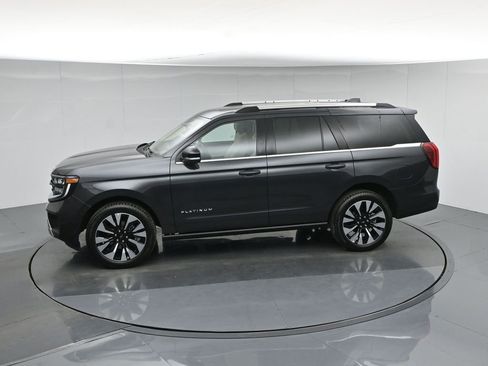 Certified 2025 Ford Expedition Platinum w/ Driver's Package AWD/4WD image 50
