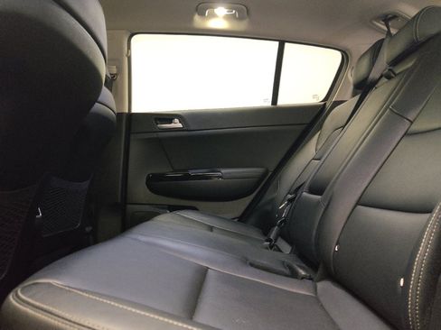 Used 2019 Kia Sportage EX w/ EX Premium Package FWD image 18