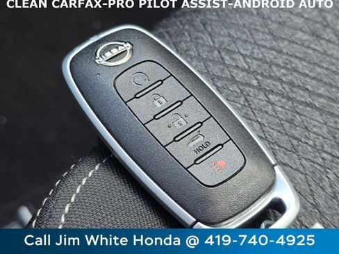 Used 2025 Nissan Rogue SV image 33