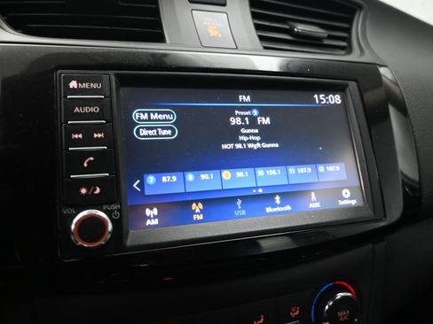 Used 2019 Nissan Sentra S image 12