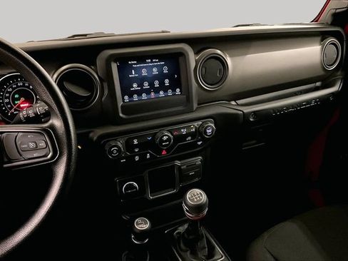 Used 2022 Jeep Wrangler Sport AWD/4WD image 6