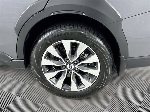 Used 2025 Subaru Outback Limited image 30
