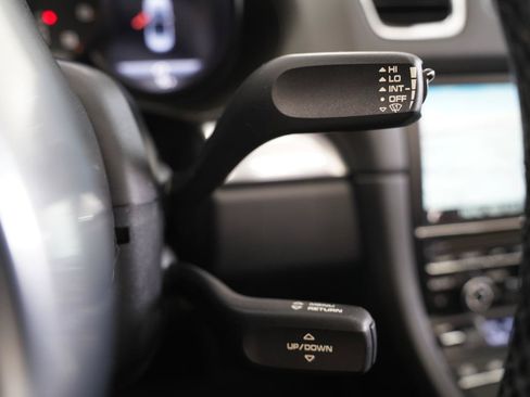 Used 2016 Porsche Boxster RWD image 15