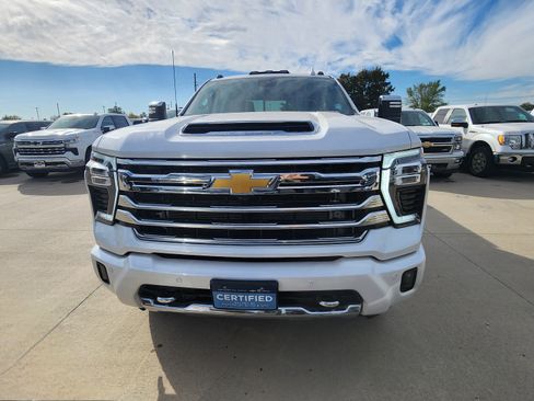 Certified 2024 Chevrolet Silverado 3500 High Country w/ Technology Package image 2