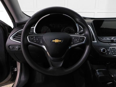 Used 2023 Chevrolet Malibu LT FWD image 44