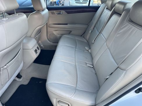 Used 2011 Toyota Avalon image 25