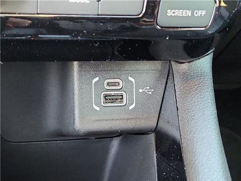 New 2026 Jeep Compass Latitude image 19