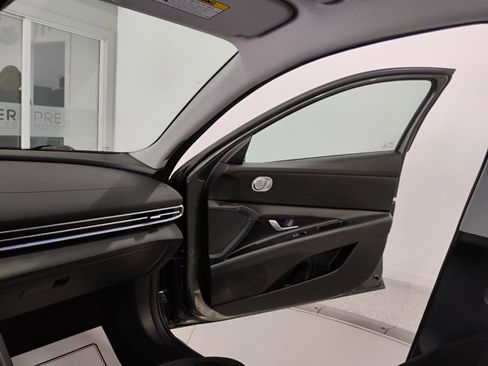 Used 2024 Hyundai Elantra SEL image 63