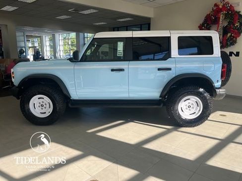 New 2025 Ford Bronco Heritage Edition image 4