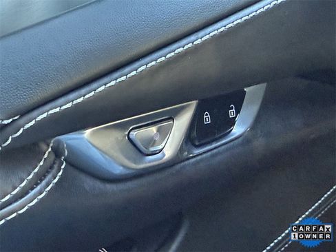 Used 2023 Chevrolet Corvette Stingray Premium Conv w/ Battery Protection Package image 22