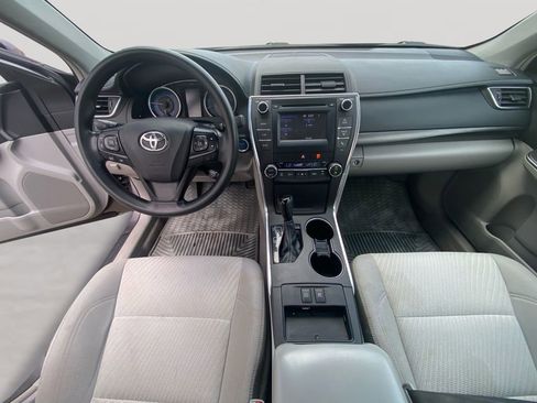 Used 2016 Toyota Camry LE FWD image 9